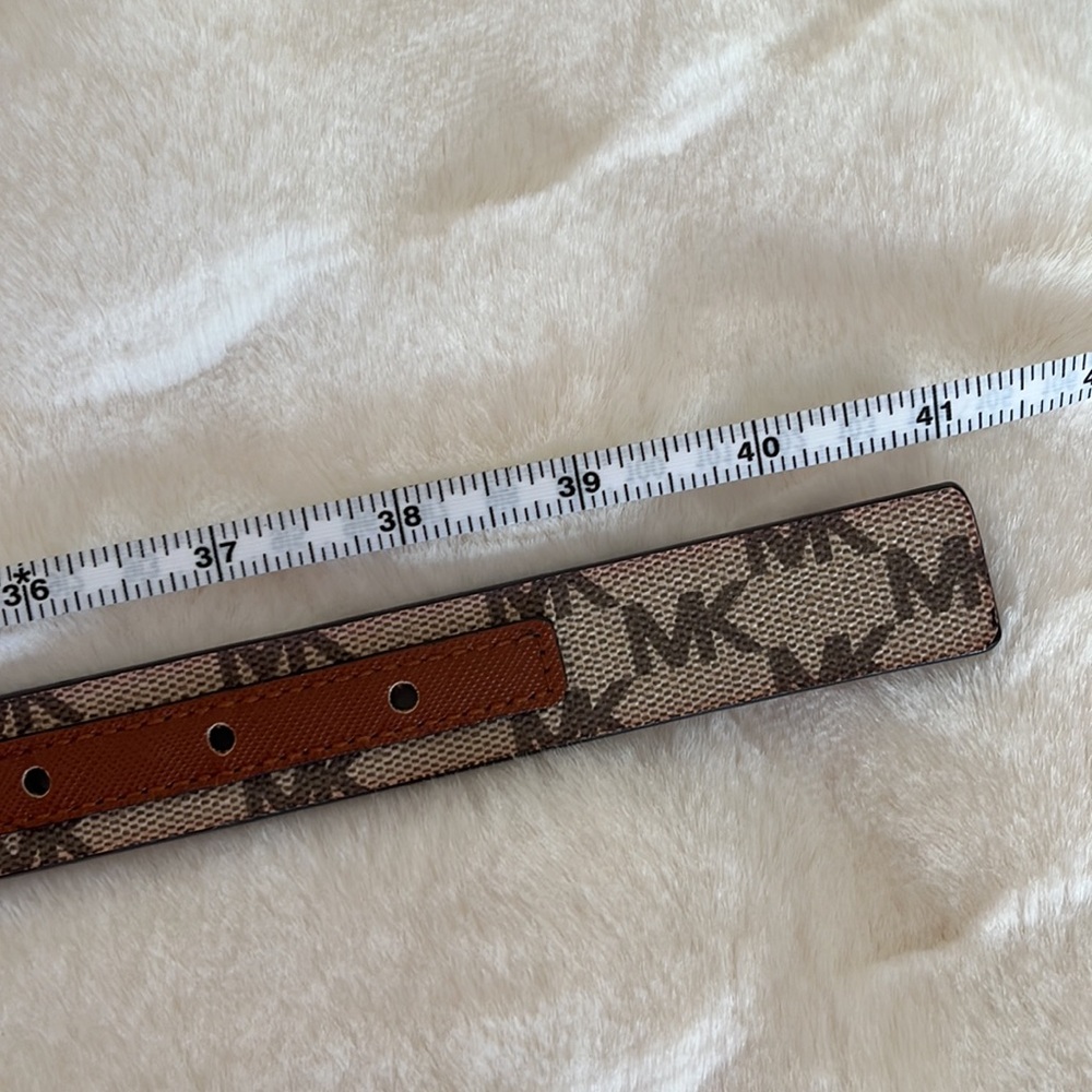 Michael Kors Womens Reversible Belt - Picture 4 of 7